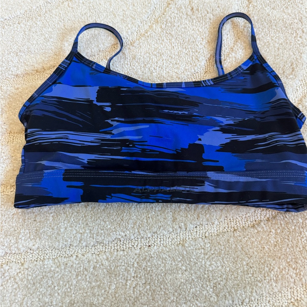 Alphalete sports bra